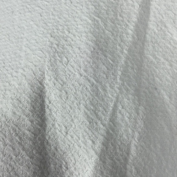Sunday in Brooklyn White Textured Top Sz M - Picture 10 of 10